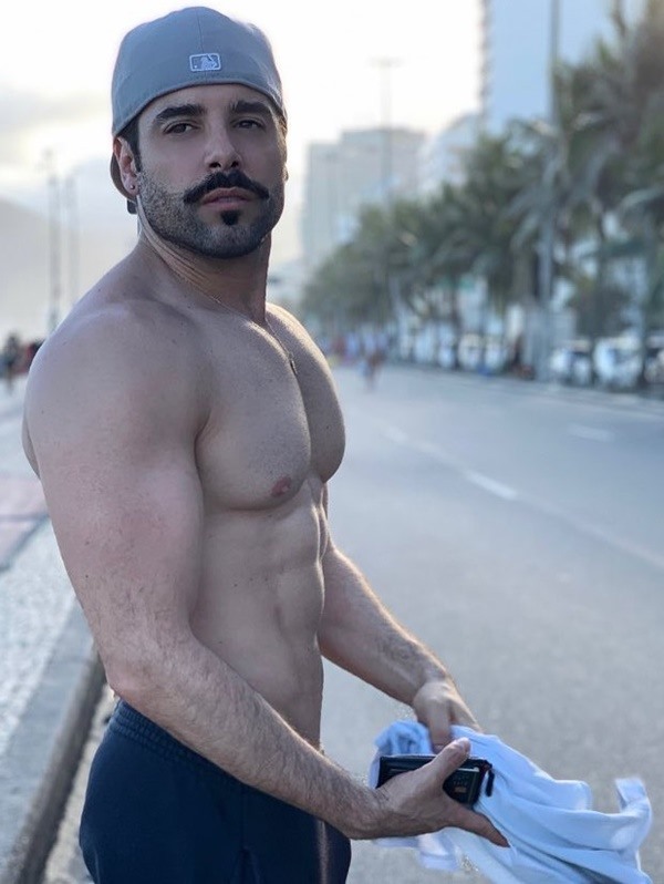 Pedro Carvalho gostoso