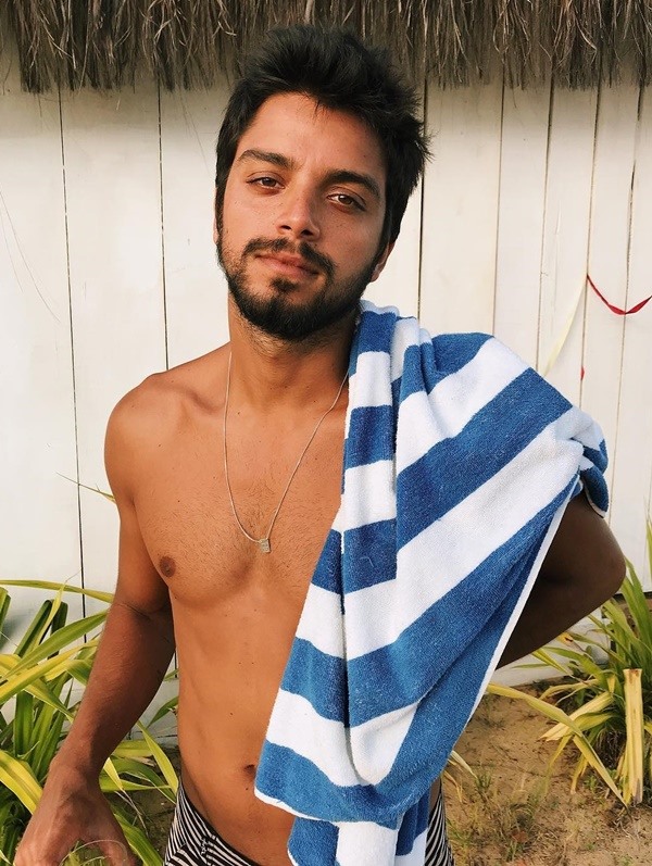 Rodrigo Simas gostoso