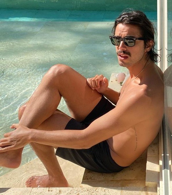 Rodrigo Simas gostoso