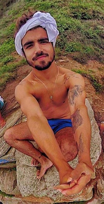 Caio Castro gostoso