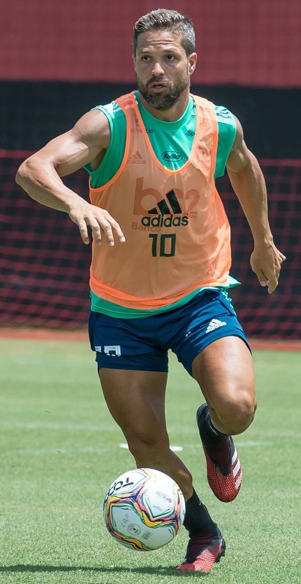 Jogador Diego Ribas