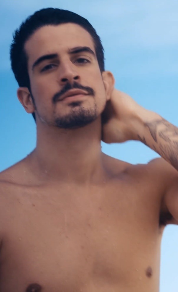 Enzo Celulari gostoso