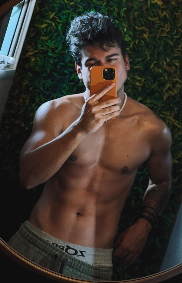 Gustavo Stockler gostoso