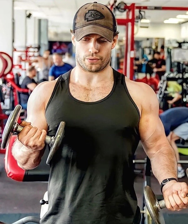 Henry Cavill