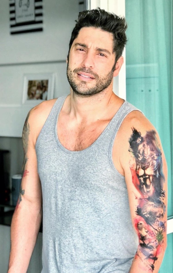 Victor Pecoraro gostoso